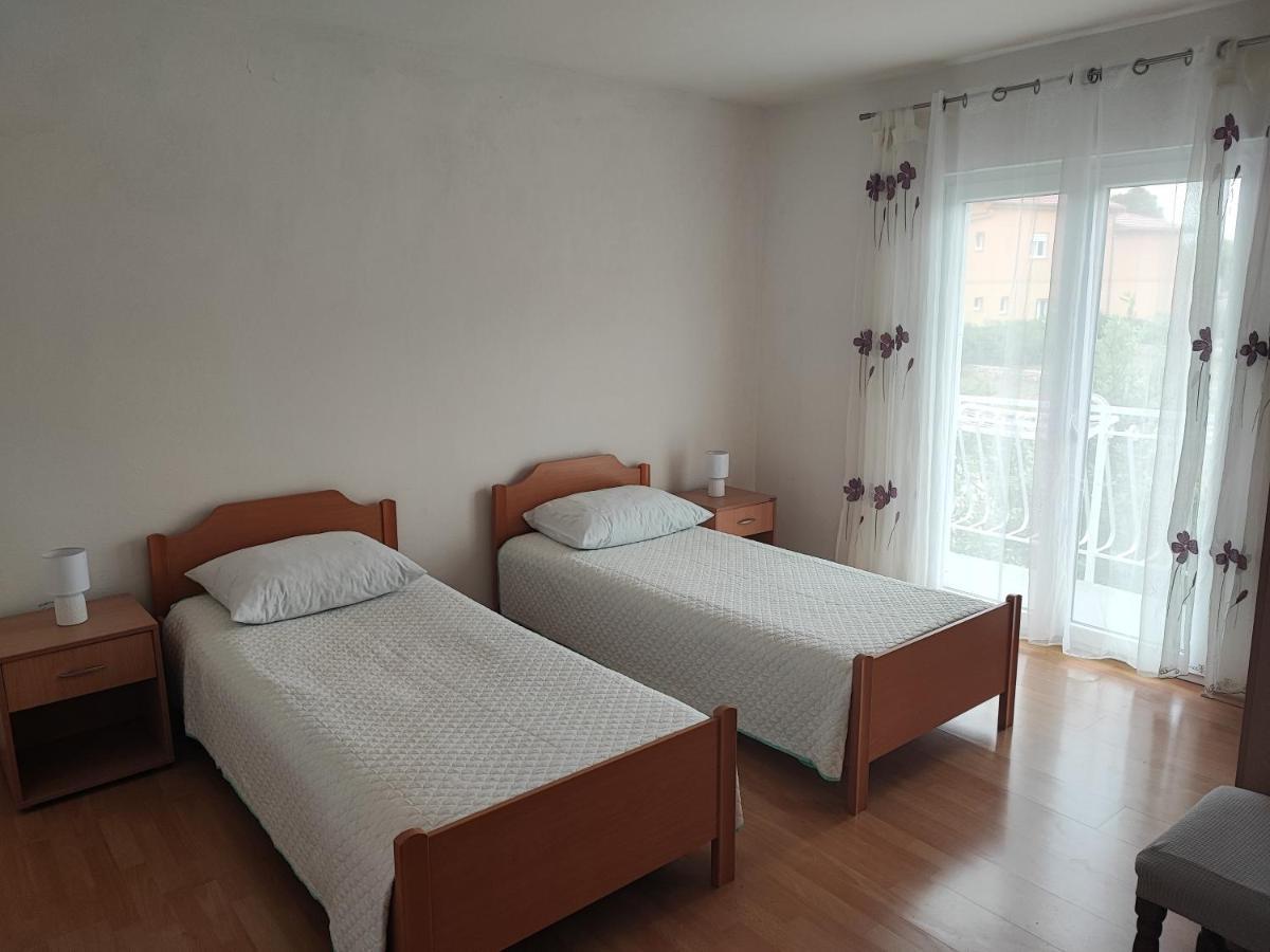 G&S Apartment Tribunj  Bagian luar foto