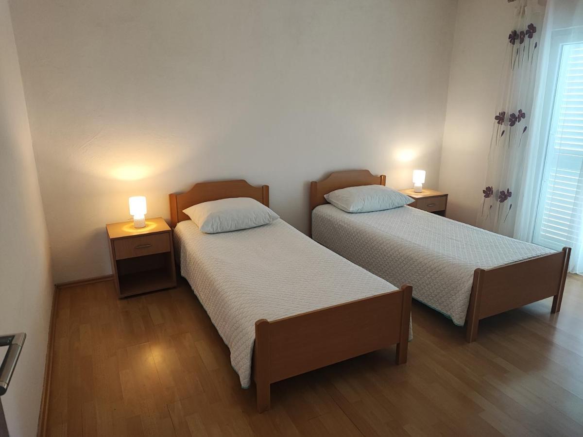 G&S Apartment Tribunj  Bagian luar foto