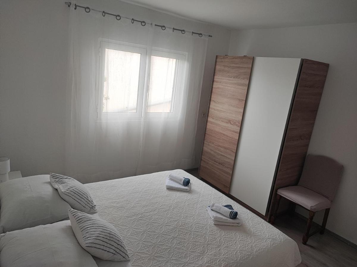 G&S Apartment Tribunj  Bagian luar foto